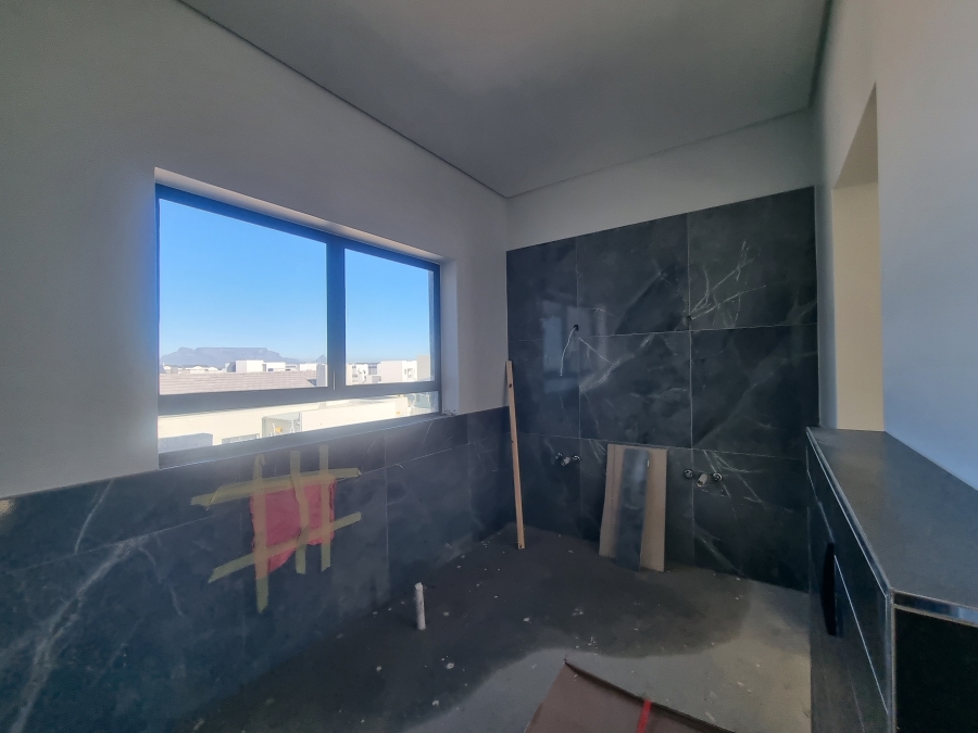 5 Bedroom Property for Sale in Sandown Western Cape